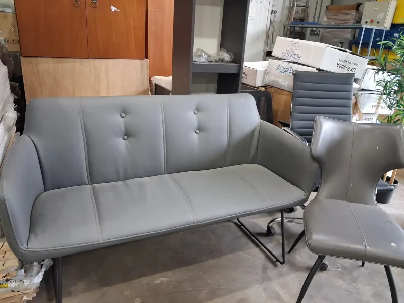 Wilsons Auctions - Furniture & Bathroom Clearance Auction - Auction Image 2