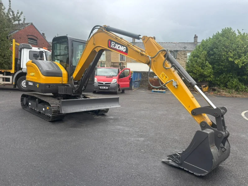 BPI Auctions - Plant & Machinery to include Wheeled Loader, Excavators, Dumpers, Forklifts, Crushers, Godwin Pumps, Fuel Tanks & more at Auction - Auction Image 2