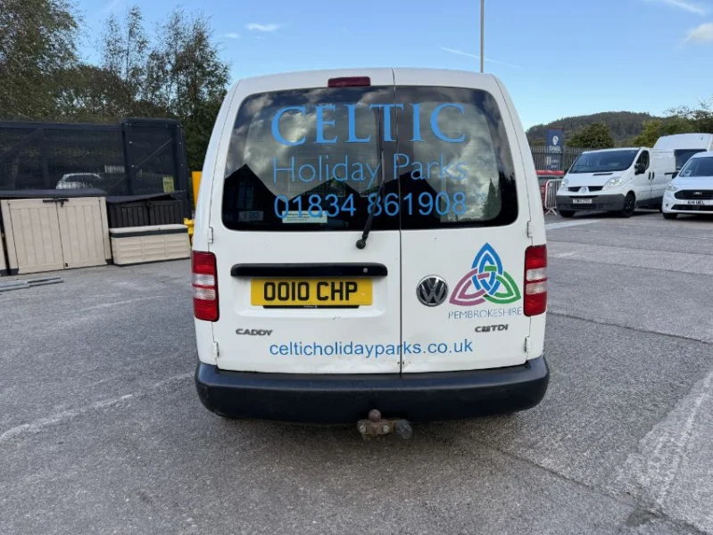 Gavel Auctioneers Ltd - 2013 Volkswagen Caddy C20 TDI 75 Panel Van at Auction - Auction Image 3