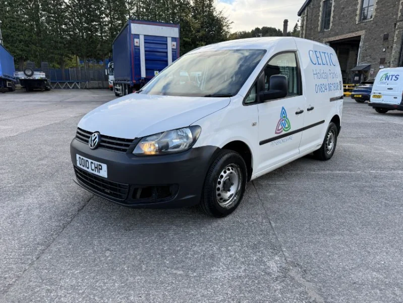 Gavel Auctioneers Ltd - 2013 Volkswagen Caddy C20 TDI 75 Panel Van at Auction - Auction Image 2