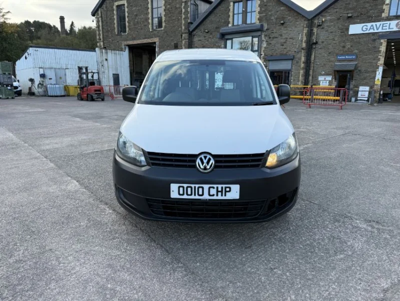 Gavel Auctioneers Ltd - 2013 Volkswagen Caddy C20 TDI 75 Panel Van at Auction - Auction Image 4
