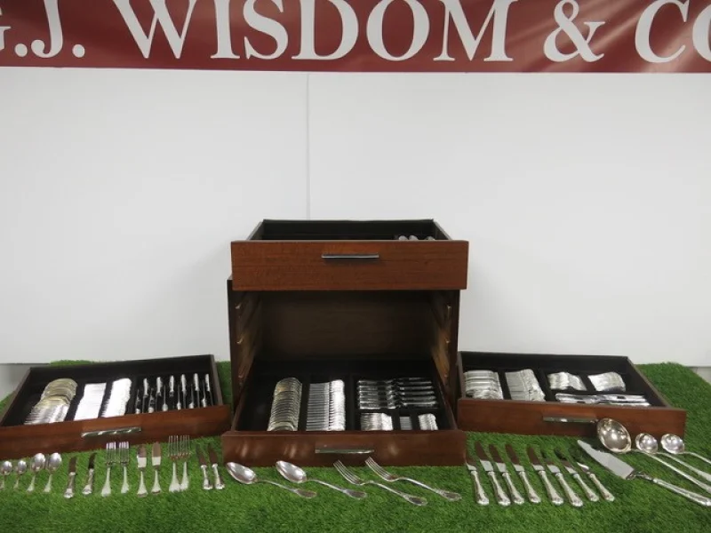 G J Wisdom & Co - Assets of High-Net-Worth Individual at Auction to include: Fine Art, Sterling Silver, Designer Home Décor and Collectible Items - Auction Image 1