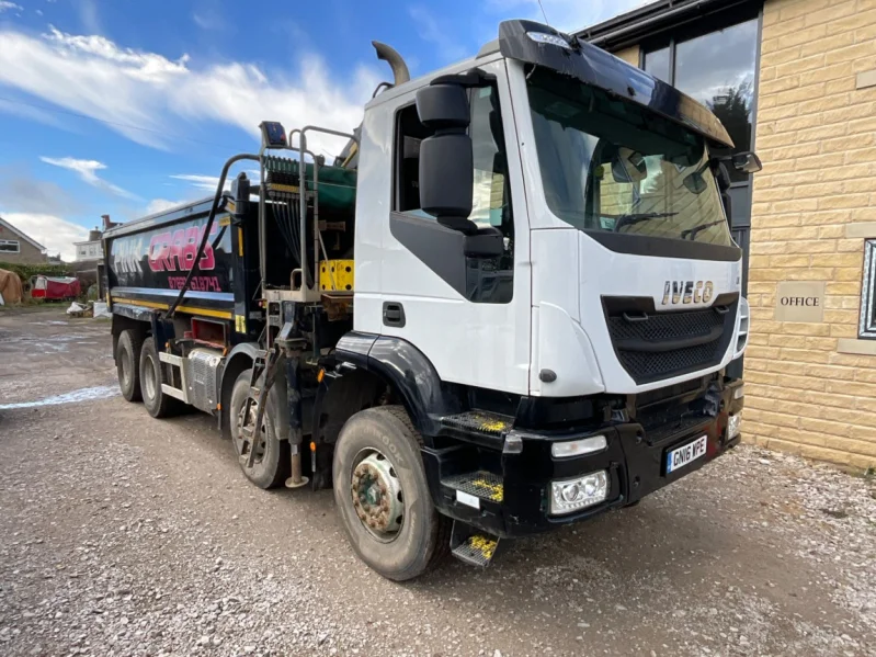 BPI Auctions - 2018 DAF CF410 FAD Tipper Grab Truck & 2016 Iveco Trakker AD340T36 Tipper Lorry Auction - Auction Image 2