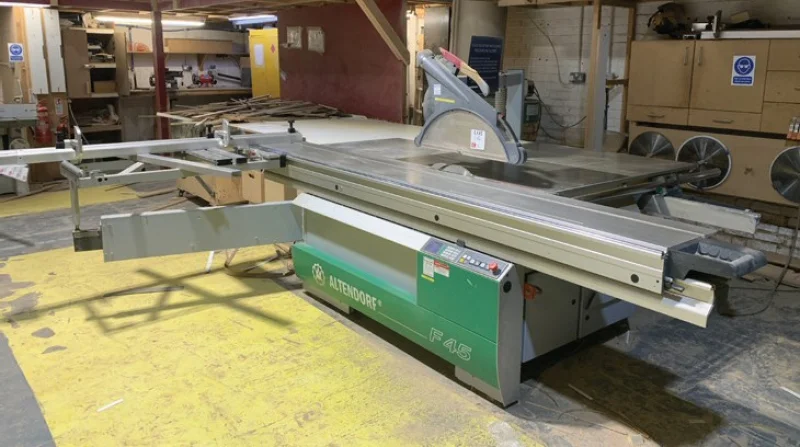 Lambert Smith Hampton - Milton Keynes - Collective Online Auction to include Vehicles, Woodworking Machinery, Graphics and Catering Equipment - Auction Image 3
