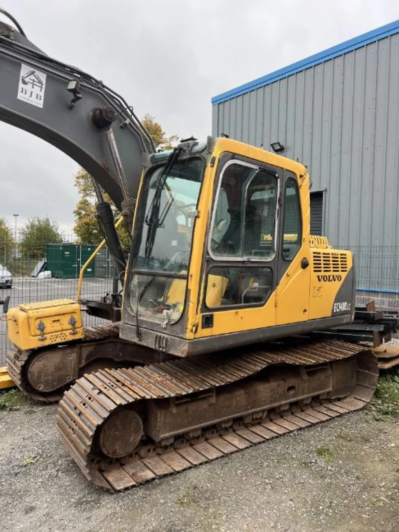 Gavel Auctioneers Ltd - Fire Damaged 2008 Volvo EX140 BLC Excavator at Auction - Auction Image 2