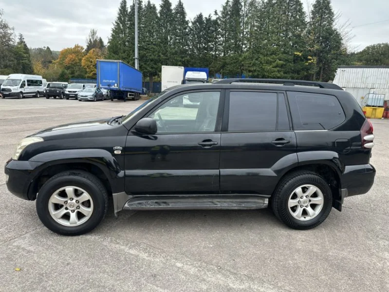 Gavel Auctioneers Ltd - 2004 Toyota Landcruiser LC3 D-40 Auto Estate Auction - Auction Image 4