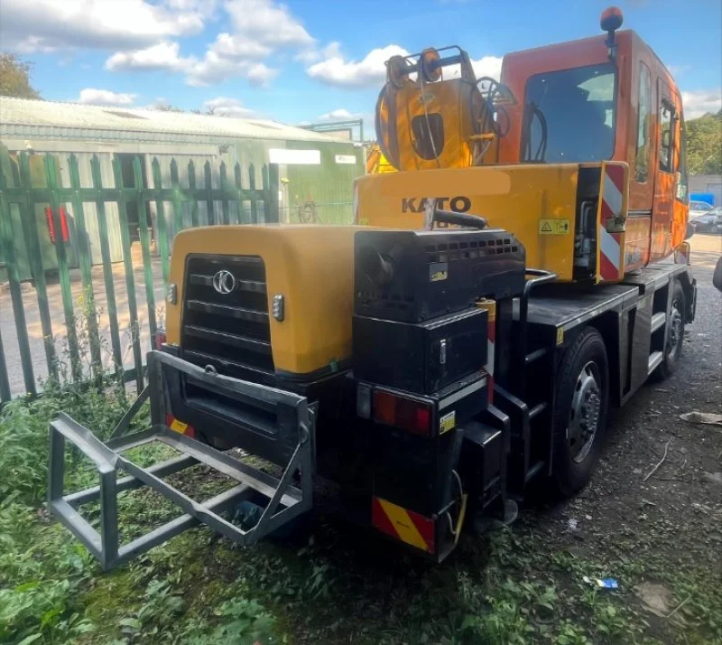 Gavel Auctioneers Ltd - Salvage 2010 Kato MR130 (KRM13H) City Crane at Auction - Auction Image 3