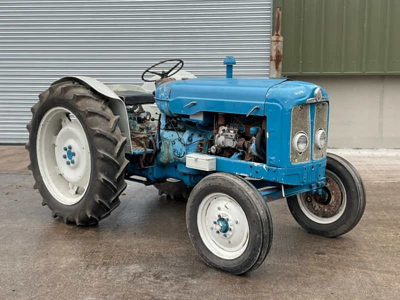 BPI Auctions - Agricultural Vehicle Auction & Machinery to include Mercedes-Benz Unimog, New Holland Combine Harvester, Merlo Telehandler, John Deere Tractor & more - Auction Image 4