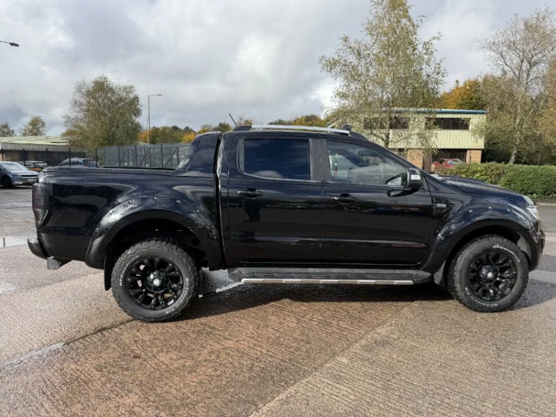 Gavel Auctioneers Ltd - 2020 Ford Ranger Wildtrak TDCI 4x4 'Deranged' Pick Up Truck at Auction - Auction Image 4