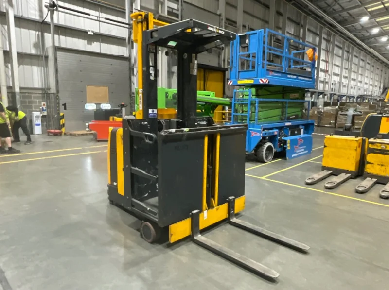 BPI Auctions - Electric Gas & Diesel Forklift Trucks, Order Pickers & Pallet Trucks at Auction - Auction Image 2