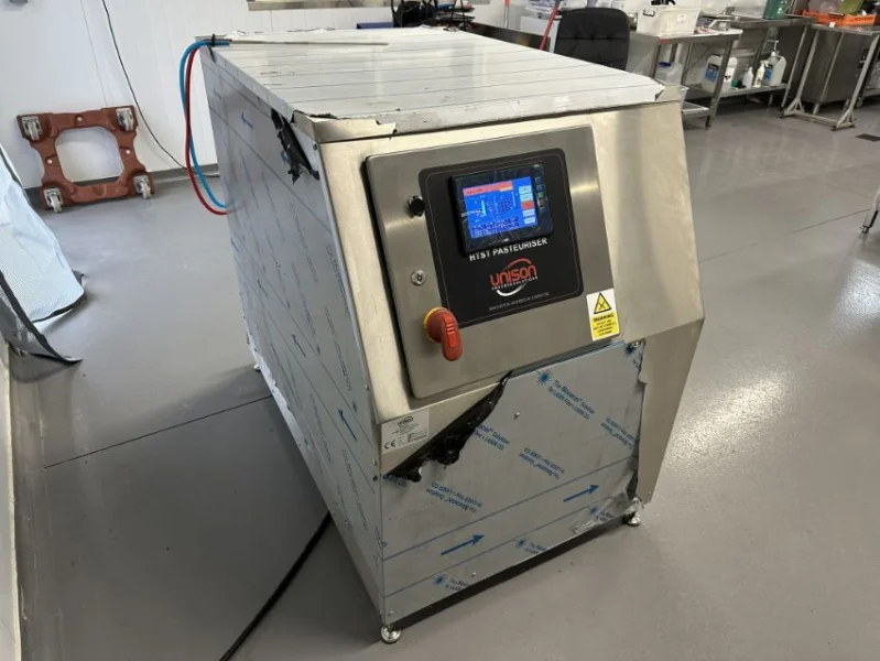 Gavel Auctioneers Ltd - 2023 Unison U5 500L/Hr HTST Compact Pasteuriser at Auction - Auction Image 3