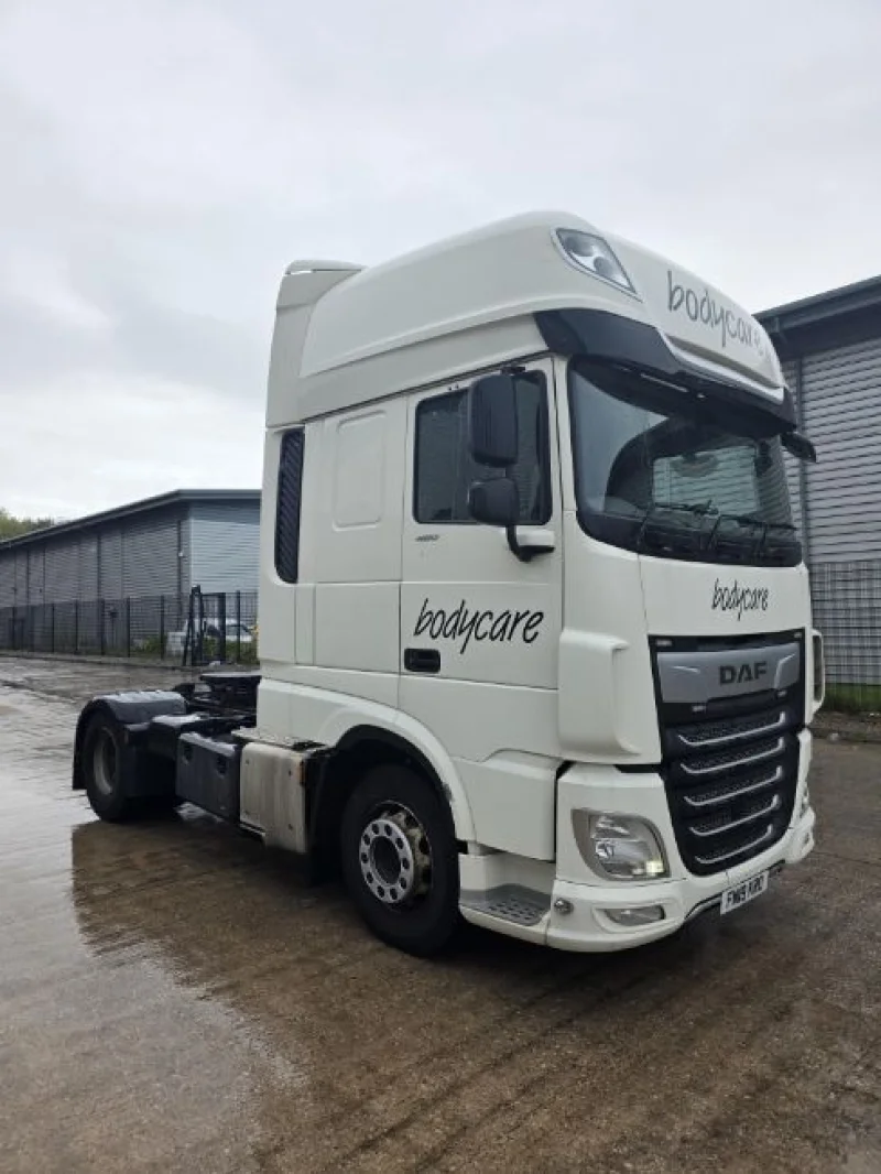 Supreme Auctions Ltd - Fleet of Well Maintained DAF Lorries at Auction - Auction Image 3