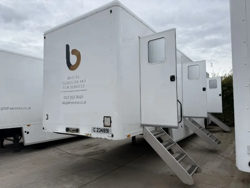 Gavel Auctioneers Ltd - Unreserved Online Auction - 3no. Spectra 3-Way Artist Trailers - Auction Image 2