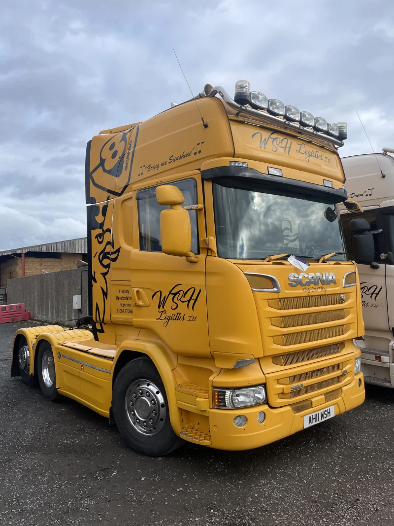 Sanderson Weatherall LLP - Commercial Vehicles; Tractor Units, Curtainside Flat, Skeletal & Bulk Tipper Trailers, Vans and Car Auction - Auction Image 2