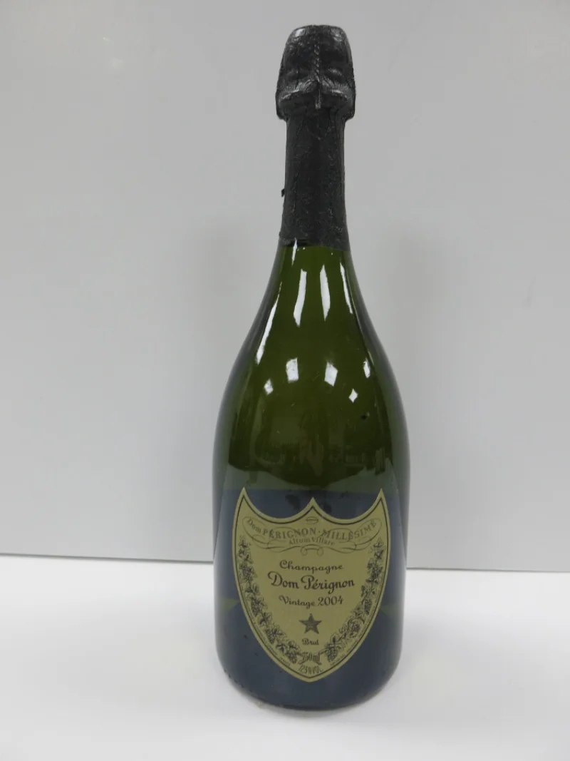 G J Wisdom & Co - Large Collection of Fine Whiskey's, Champagnes, Wines & Other Spirits at Auction - Auction Image 2