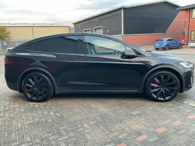 BPI Auctions - 2020 Tesla Model X Perfom Ludicrous AWD Auction - Auction Image 2