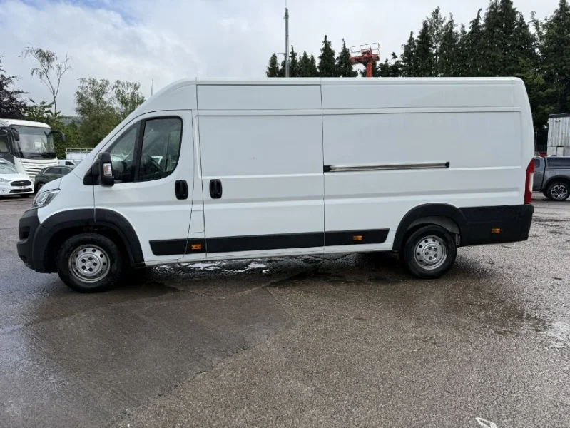 Gavel Auctioneers Ltd - 2021 Citroen Relay 35 Panel Van Auction - Auction Image 3