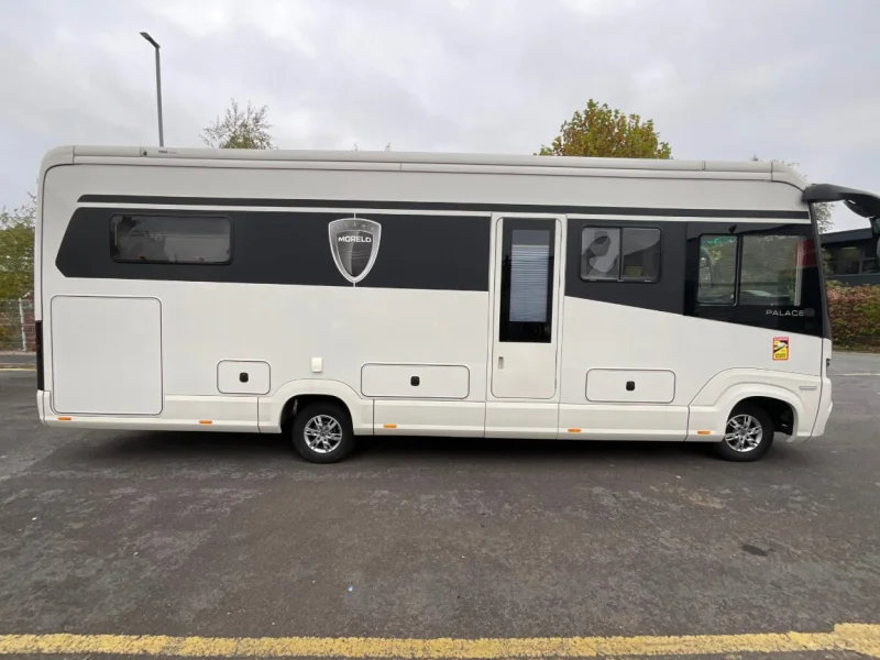 BPI Auctions - 2022 Iveco Morelo Palace 90 M Luxury A-Class Motorhome Auction - Auction Image 2