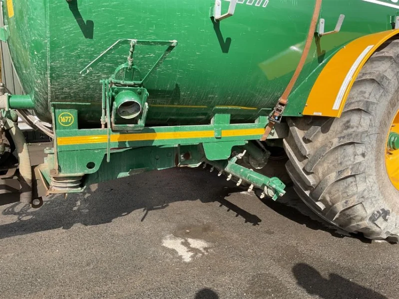 Gavel Auctioneers Ltd - Salvage 2023 Major 2400LGP Dust Suppression Tanker at Auction - Auction Image 3