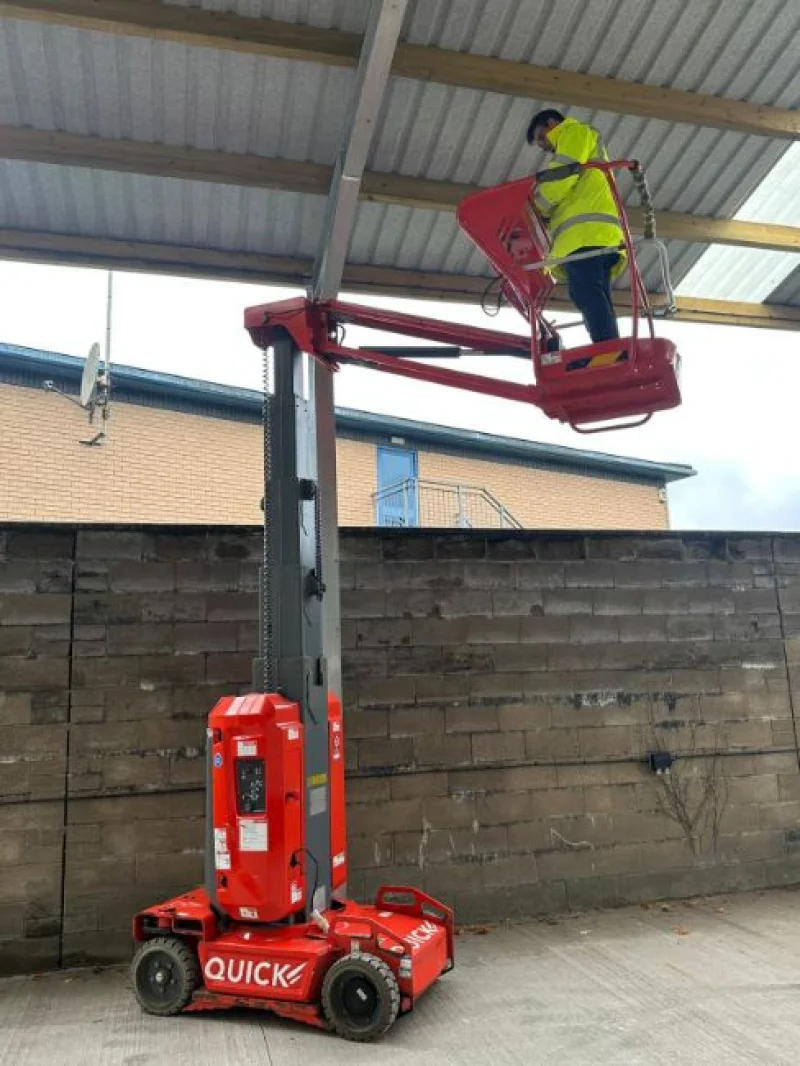 Gavel Auctioneers Ltd - 2023 Skyjack SJ3226 Scissor Lift, 2015 Haulotte Star10 Mast Lift & 2016 Genie GR-20 Mast Lift Auction - Auction Image 4