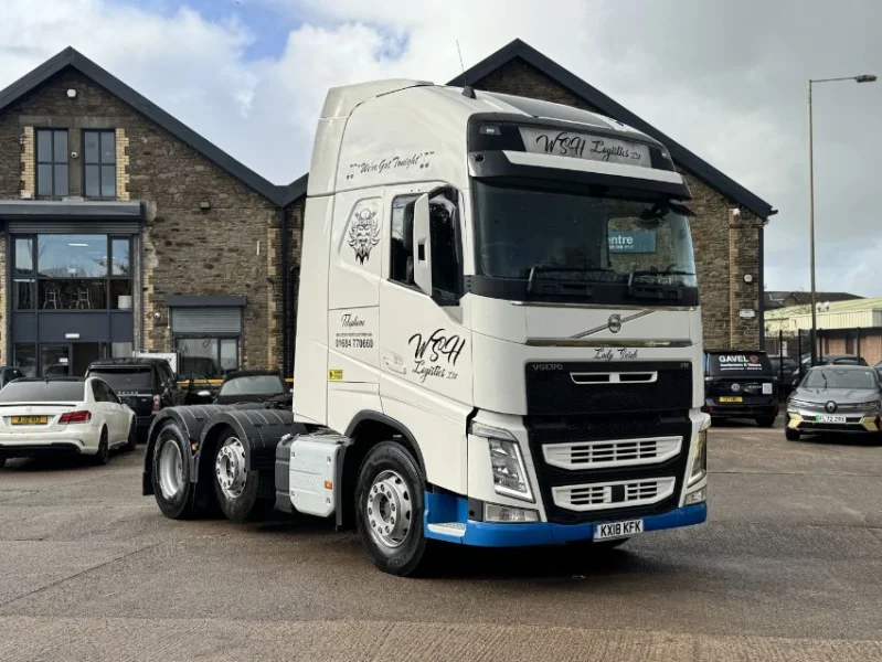 Gavel Auctioneers Ltd - Tractor Unites, Rigid & Trailers at Auction - Auction Image 1