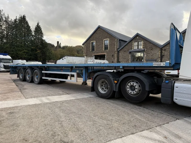 Gavel Auctioneers Ltd - Tractor Unites, Rigid & Trailers at Auction - Auction Image 2