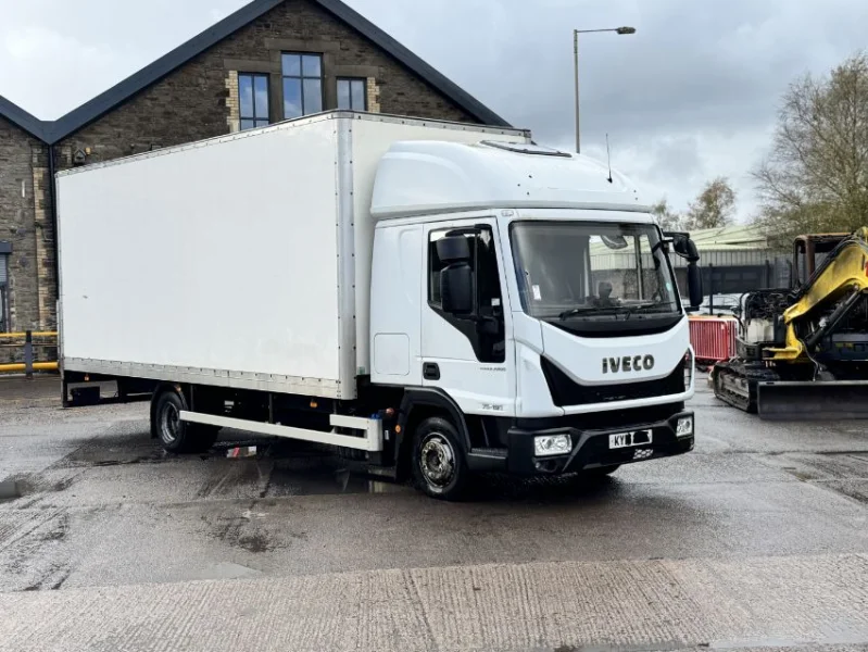 Gavel Auctioneers Ltd - Tractor Unites, Rigid & Trailers at Auction - Auction Image 4