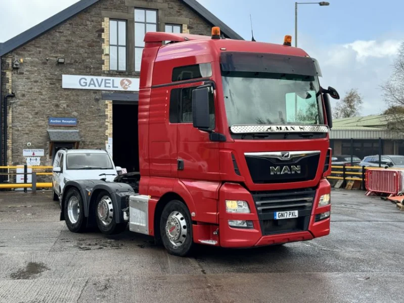 Gavel Auctioneers Ltd - Tractor Unites, Rigid & Trailers at Auction - Auction Image 5