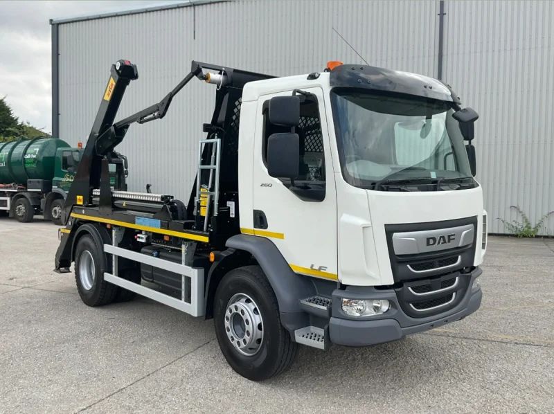 BPI Auctions - New & Pre-Registered DAF Truck Auction to include Curtain Sider, Drop Side, Tipper, Box & Skip Lorries - Auction Image 2