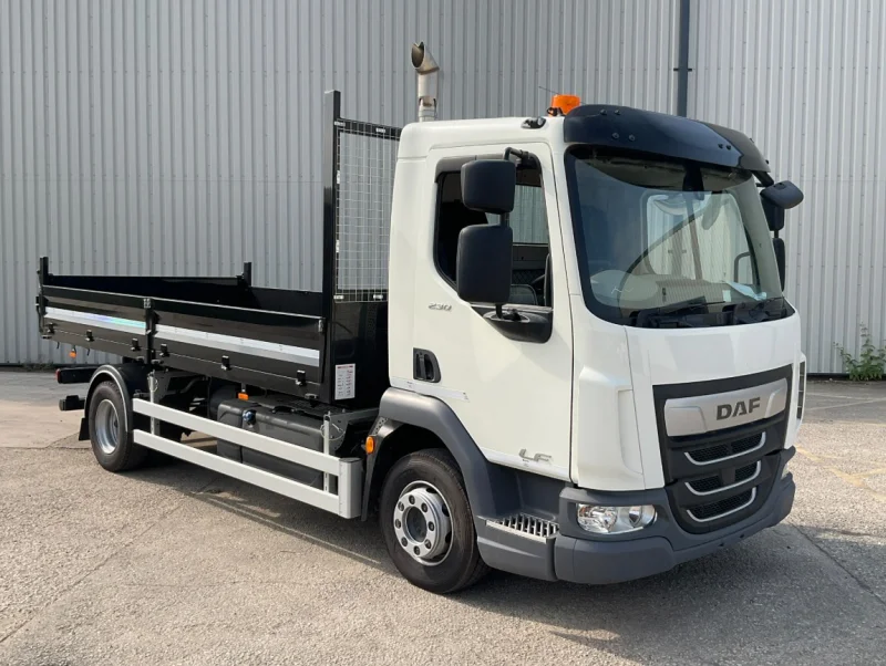 BPI Auctions - New & Pre-Registered DAF Truck Auction to include Curtain Sider, Drop Side, Tipper, Box & Skip Lorries - Auction Image 5