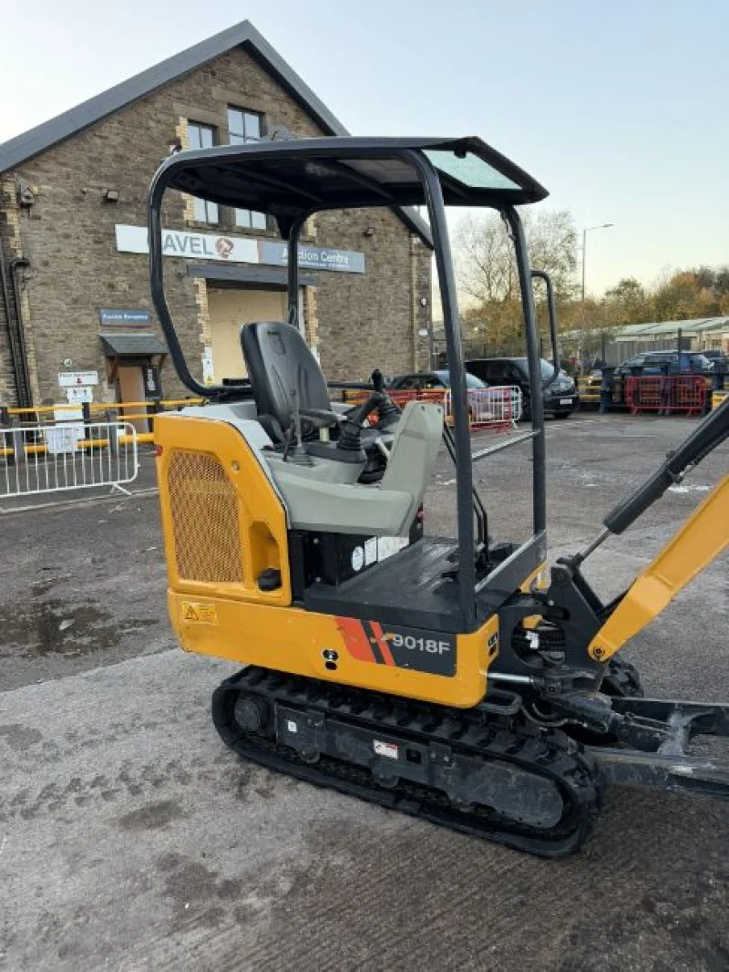 Gavel Auctioneers Ltd - 2024 LiuGong 9018F Tracked Excavator Auction - Auction Image 3