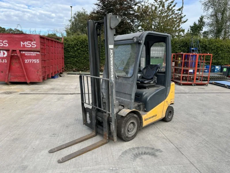 Gavel Auctioneers Ltd - Non-Runner 2007 Doosan G18S-2 & 2007 Jungheinrich TFG 316 Forklift at Auction - Auction Image 4