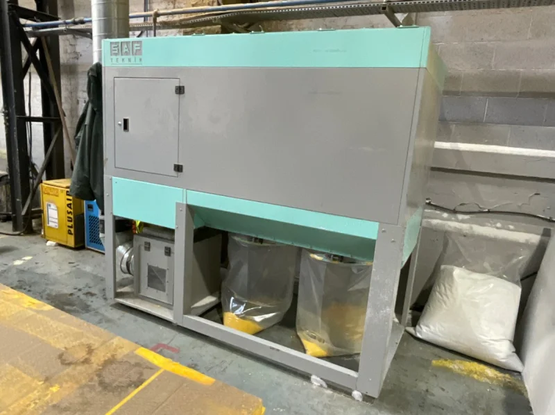 BPI Auctions - CNC & Injection Moulding Machinery, Composite Sheets, Chipboard Panels, Plasterboard Offcuts, Acoustic Wall Panels, Garden Screening, Firewood & more at Auction - Auction Image 4