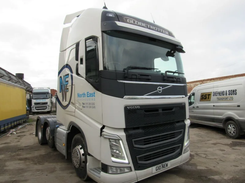 Eddisons - Stockport - Tractor Units, Trailers and Commercial Vehicle Auction From a Warehousing and Logistics Business - Auction Image 1