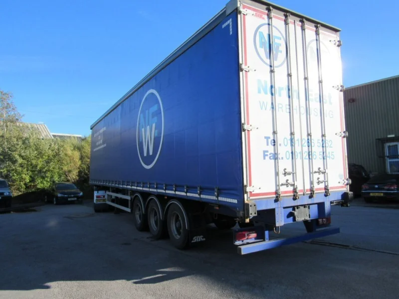 Eddisons - Stockport - Tractor Units, Trailers and Commercial Vehicle Auction From a Warehousing and Logistics Business - Auction Image 4