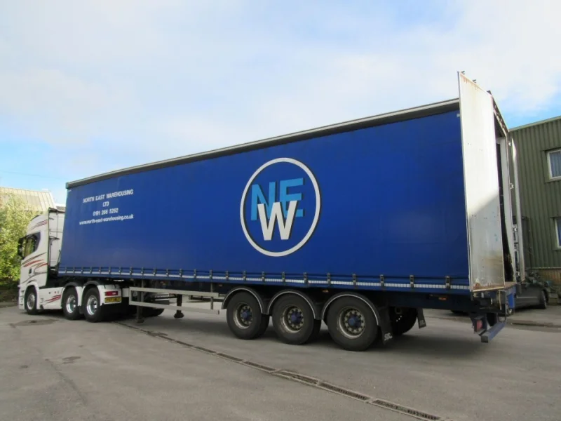 Eddisons - Stockport - Tractor Units, Trailers and Commercial Vehicle Auction From a Warehousing and Logistics Business - Auction Image 5