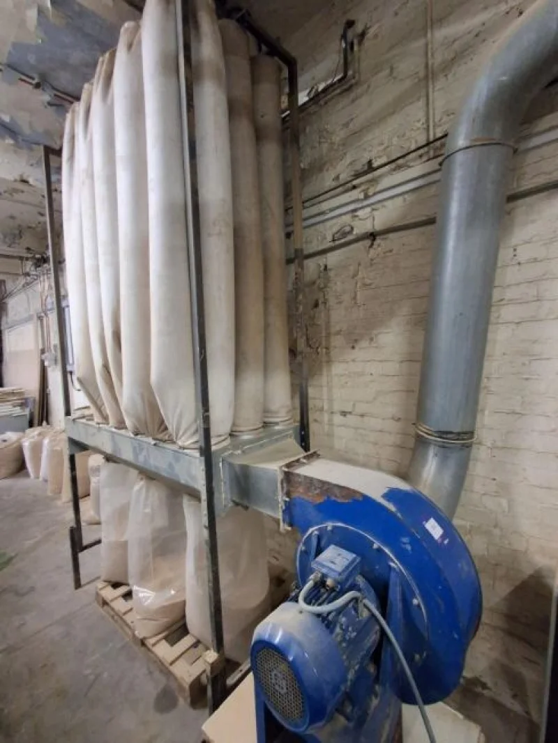 Eddisons - Scunthorpe - Woodworking and Furniture Manufacturing Equipment & Forklift Auction - Auction Image 4