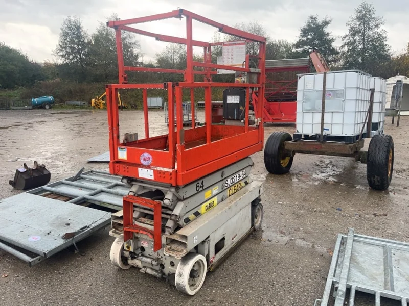 Ruthin Farmers Auction Company Ltd - Farm Machinery, Implements, Vehicles & Agricultural Miscellanea Auction - Auction Image 7