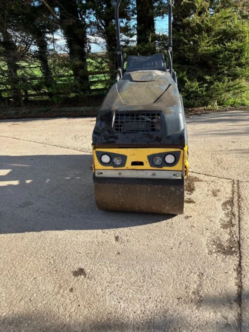 Gavel Auctioneers Ltd - Stolen Recovered 2016 Bomag BW80 AD-5 Double Drum Roller Auction - Auction Image 3