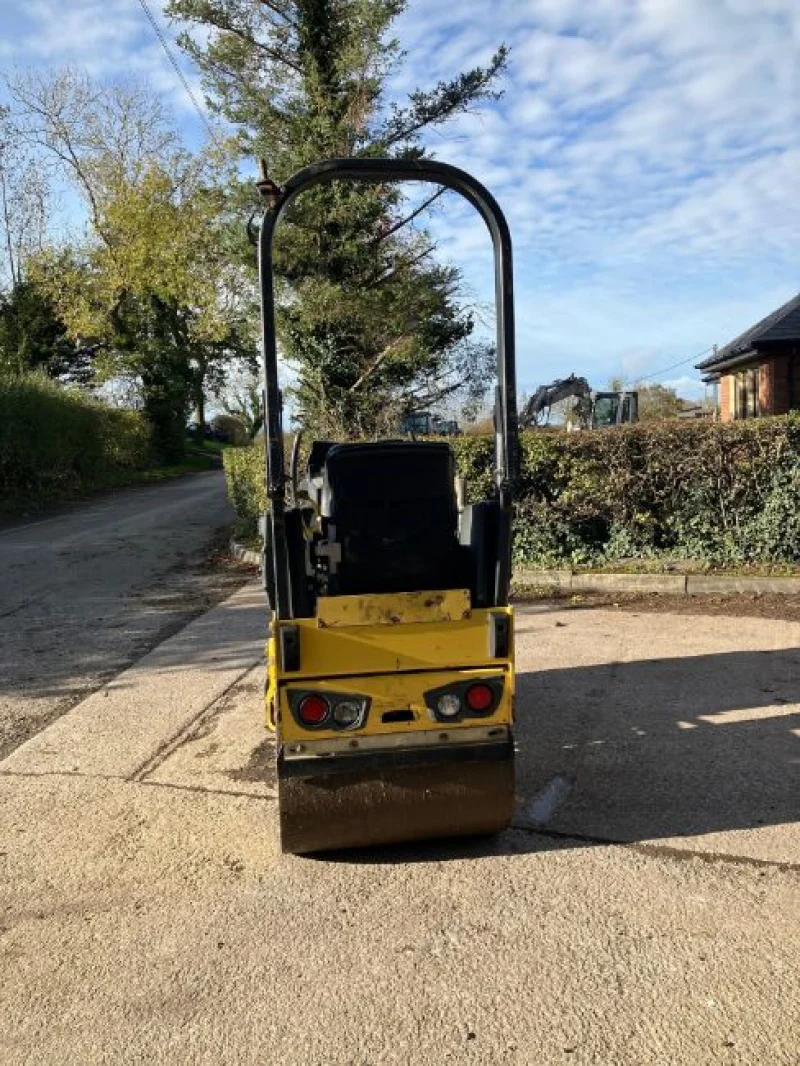Gavel Auctioneers Ltd - Stolen Recovered 2016 Bomag BW80 AD-5 Double Drum Roller Auction - Auction Image 2