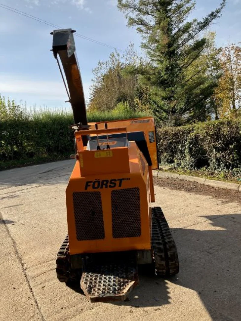 Gavel Auctioneers Ltd - Stolen Recovered 2017 Forst TR8 Tracked Wood Chipper Auction - Auction Image 2