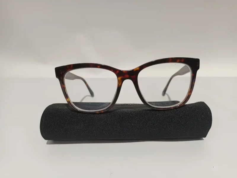 Wilsons Auctions - Newport - Transport For London Lost & Found Auction - Auction Image 4