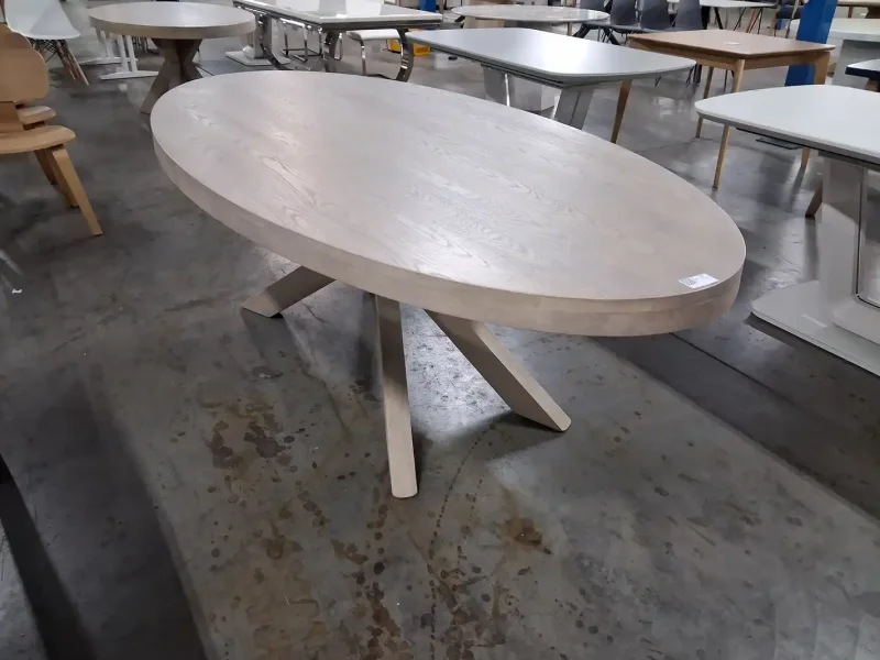Wilsons Auctions - Dublin 22 - Showroom Furniture Auction - Auction Image 4