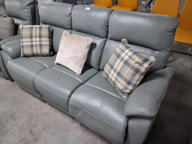 Wilsons Auctions - Dublin 22 - Showroom Furniture Auction - Auction Image 5