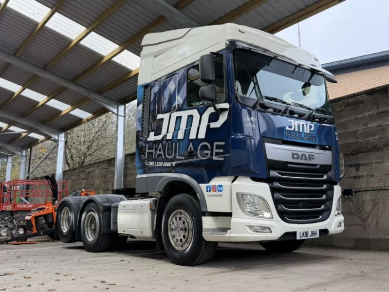 Gavel Auctioneers Ltd - 2018 DAF XF510, 80-ton Tractor Unit, Hub Reduction 6x2 Twin Tag available at Auction - Auction Image 1