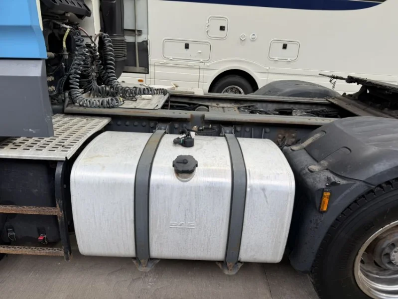 Gavel Auctioneers Ltd - 2018 DAF XF510, 80-ton Tractor Unit, Hub Reduction 6x2 Twin Tag available at Auction - Auction Image 5
