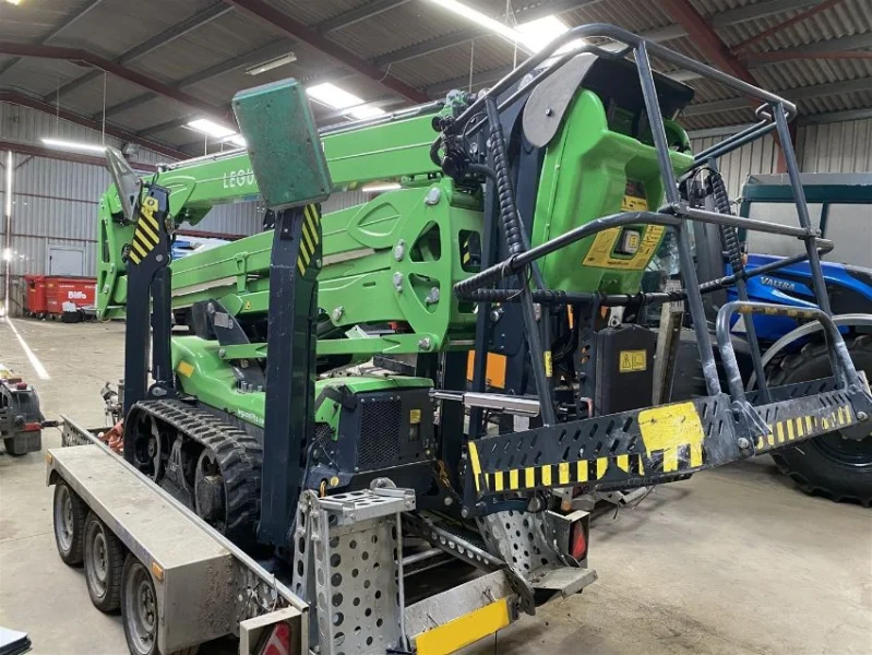 Gavel Auctioneers Ltd - Salvage 2023 Leguan 226 MEWP Tracked Access Platform & 2023 Te-Ho Trailer available at Auction - Auction Image 2