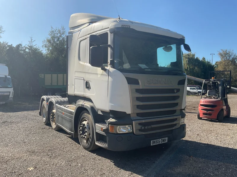 BPI Auctions - Commercial Vehicles to include Tractor Units, Tridem Bulk Blower Tippers & Curtain Side Lorry - Auction Image 2