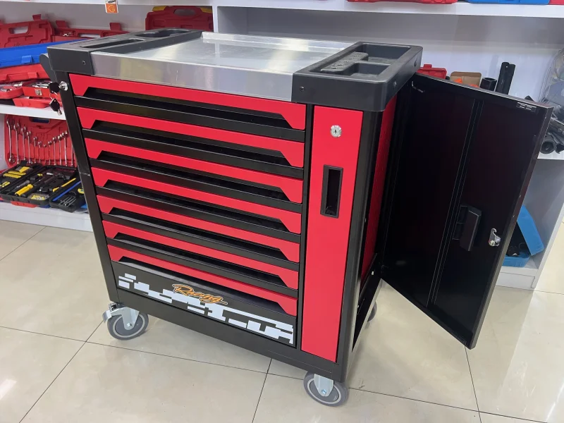 BPI Auctions - Workshop & Site Equipment to include Oak Beams, Tool Carts, Generators, Pallet Trucks & more at Auction - Auction Image 1
