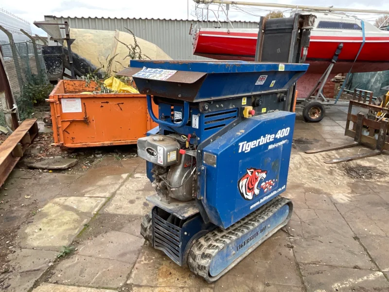 BPI Asset Advisory Ltd - Entire Contents of General Contract Builder to include Vehicles, Mini Excavator, Crusher, Loader, Tools & Materials at Auction - Auction Image 4